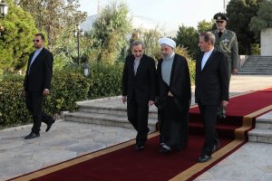 رئیس جمهور به منظور شرکت در اجلاس سران کشورهای ساحلی دریای خزر تهران را ترک کرد