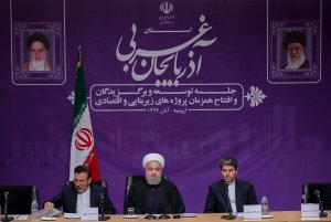 جلسه توسعه و برگزیدگان و افتتاح همزمان پروژه های زیر بنایی و اقتصادی