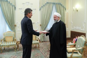 تقدیم استوارنامه سفیر ترکیه