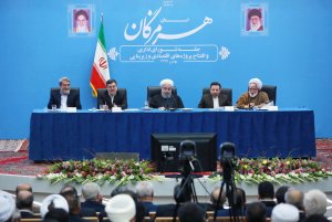 جلسه شورای اداری و افتتاح پروژه های اقتصادی و زیربنایی استان هرمزگان
