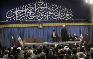 راهبرد ایران در سطح جهان ، صلح و عدالت و در دنیای اسلام، اتحاد است