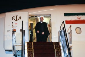 ورود دکتر روحانی به فرودگاه بیشکک قرقیزستان