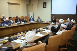 دکتر نهاوندیان در جلسه هم اندیشی با علما و روحانیون