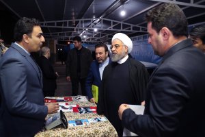 بازدید دکتر روحانی از نمایشگاه محصولات دانش بنیان منتخب استان یزد