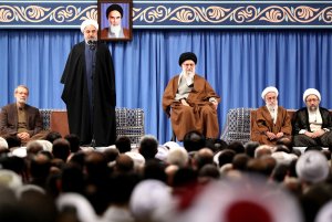 رئیس جمهور در دیدار مسئولان نظام و میهمانان کنفرانس وحدت اسلامی با رهبر انقلاب