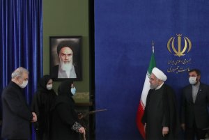 تقدیر رئیس جمهور از خانواده های سه شهید حوزه سلامت کشور 