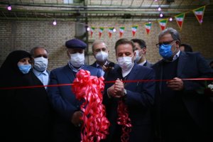 افتتاح سه طرح صنعتی در اصفهان با حضور دکتر واعظی