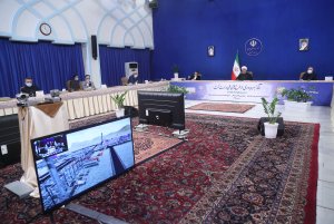 طرح‌های ملی وزارت نفت در استان‌های بوشهر و ایلام با فرمان دکتر روحانی افتتاح شد