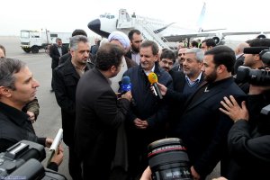 دکتر جهانگیری از دریاچه ارومیه بازدید می کند