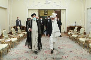  دیدار رئیس جمهور افغانستان با آیت الله رئیسی
