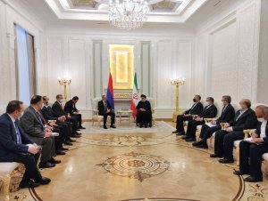 دیدار نخست وزیر ارمنستان با آیت الله رئیسی