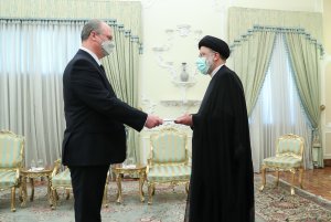 تقدیم استوارنامه سفیر بلاروس