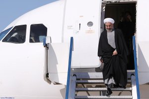  دکتر روحانی وارد چابهار شد/بازدید از اسکله شهید بهشتی و پروژه های فولاد، پتروشیمی و راه آهن