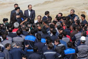 حضور دکتر رئیسی در معدن و کارخانه تولید مس سونگون ورزقان