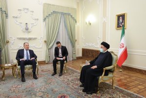 دیدار آیت‌الله رئیسی با وزیر خارجه روسیه