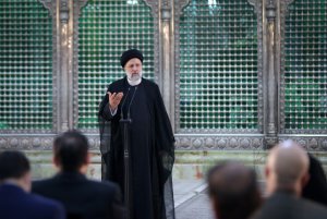 مراسم تجدید میثاق اعضای هیات دولت با امام خمینی (ره)