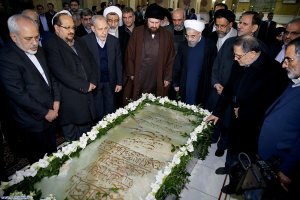 ادای احترام به مقام شامخ شهیدان
