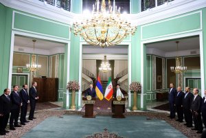 نشست مطبوعاتی سران ایران و ارمنستان