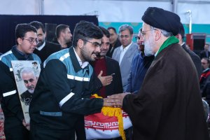 جشن احیا ۷۶ واحد صنعتی در استان یزد و بازدید از کارخانه احیا شده رادیاتورسازی