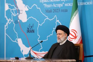 مراسم امضای توافق نامه احداث خط آهن رشت _ آستارا
