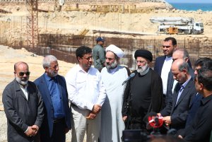 آغاز عملیات لوله‌گذاری انتقال آب دریای عمان به شرق کشور و آغاز عملیات آبگیری و بهره‌برداری از سد مخزنی کهیر 