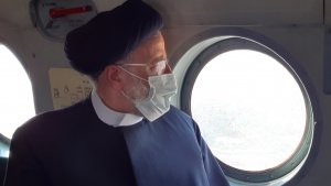 Ayatollah Raisi makes arial visit to Makoran coasts
