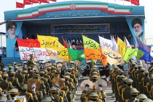 مراسم گرامیداشت روز ارتش جمهوری اسلامی ایران با حضور دکتر روحانی آغاز شد