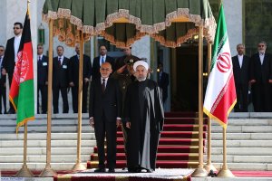 دکتر روحانی از رییس جمهوری افغانستان استقبال کرد/ آغاز مذاکرات خصوصی روسای جمهوری ایران و افغانستان