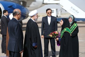 دکتر روحانی وارد شیراز شد