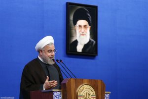 ضیافت افطار با جمعی از روحانیون و ائمه جمعه