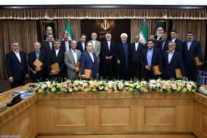 رییس جمهوری در دیداربا اعضای تیم هسته ای و خانواده های آنان