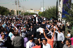 استقبال گرم مردم شهیدپرور جنوب غرب تهران از رییس جمهوری