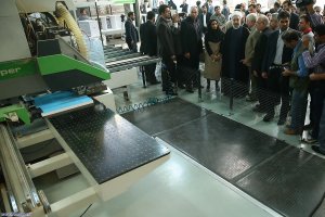 بازدید دکتر روحانی از شهرک بهسازی صنایع چوب ایران