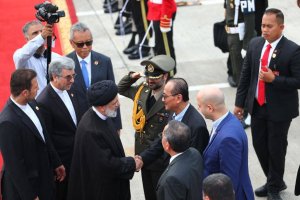 آیت‌الله رئیسی اندونزی را به مقصد کشورمان ترک کرد
