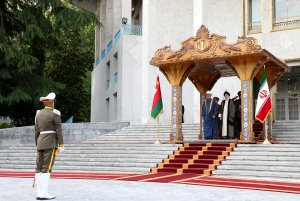 آیة الله رئیسی یستقبل جلال السلطان العمانی