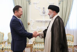 دیدار دبیرکل کنفرانس سیکا با دکتر رئیسی