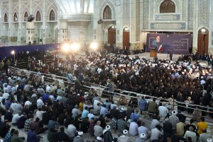 انقلاب امام، تمام معادلات سیاسی را در عالم بهم ریخت و معادلات جدید در عالم شکل گرفت/ کسانی که دل در گروی نظام دارند، اجازه سکون و یکجانشینی و ناامید کردن جامعه را ندارند/ امام همواره به کرامت زن و اعتلای جوانان نه تنها در سخن که در عمل توجه داشت