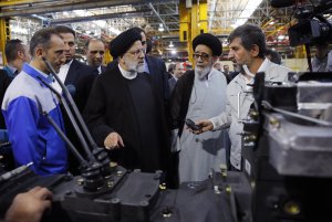 افتتاح خط تولید شرکت خودروسازان دیزلی آذربایجان با ظرفیت تولید 4 هزار دستگاه
