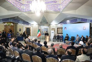 زبان هنر و ادبیات بهترین قالب برای انتقال مفاهیم ارزشی به عصرها و نسل‌ها است/ مرحوم شهریار جایگاه هنر را درک کرده و با آثار خود زیبایی آفرید/ استقبال از پیشنهاد تشکیل بنیاد ادبیات ترکی ایرانی در تبریز