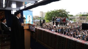 Identity of people of Azerbaijan arises from Islam, defending values, resisting tyranny, colonialism/ We can achieve a powerful Iran by relying on faith, hope
