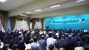 Pushing unmotivated managers to margins the main policy of Popular Administration/ Stressing important role of cultural activists of province in explaining dimensions of enemies' war to people
