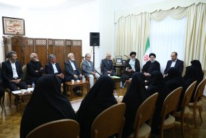 نشست صمیمانه با تعدادی از خانواده شهدای آذربایجان شرقی