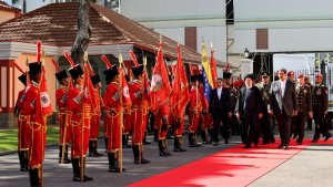 President of Venezuela officially welcomes Dr Raisi/ People of Caracas attend official welcoming ceremony
