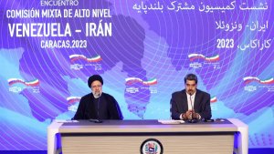 أثبت الشعب الایرانی صداقته مع الشعب الفنزویلی و أنه یقف الی جانب هذا الشعب فی الأیام الصعیة و العصیة/ البلدان عازمان علی تنمیة العلاقات الثنائیة‌ فی شتی المجالات و الصعد/ یمکن تعزیز مستوی التبادل التجاری بین ایران و فنزویلا فی الخطوة‌ الأولی الی 10 و فی الخطوة التالیة الی 20 ملیار دولار