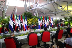 مقاومت، عدالت‌طلبی و آزادی‌خواهی ملت‌ها سلطه‌طلبان را منفعل کرده و به عقب می‌راند/ همکاری کشورهای مستقل با یکدیگر اتحادی را به‌وجود می‌آورد که تحریم‌ها را خنثی و بر ظرفیت کشورهای مستقل می‌افزاید/ ایران از تهدیدها برای خود فرصت‌سازی کرده و امروز کشوری فناور در عرصه‌های مختلف محسوب می‌شود