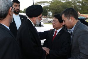 دکتر رئیسی نیکاراگوئه را به مقصد کوبا ترک کرد