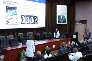 بازدید دکتر رئیسی از مرکز مهندسی ژنتیک (CIGB) هاونا