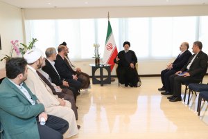 دیدار برخی اعضای تشکل‌های اسلامی و فرهنگی ونزوئلا با دکتر رئیسی