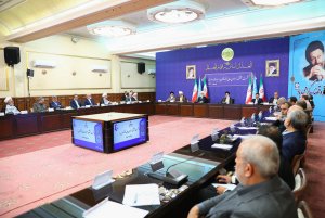 نشست‌های مشترک میان دولت و قوه قضائیه باید با نگاه تحولی همراه باشد/ دستگاه قضائی توانمند متضمن اقدامات دولت برای اجرای قانون، امنیت و سلامت اقتصادی و اجتماعی است/ دستگاه قضا ضمن نظارت بر اجرای قانون به ضرورت شجاعت عمل مدیران نیز توجه داشته باشد/ تشکیل کمیته تعاملی برای حل مسائل مشترک میان قوای قضائیه و مجریه
