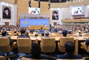 قدردانی از تلاش‌های صنعتگران و معدن‌کاران در آغاز روند رشد تولید از شش ماهه دوم سال 1400 و تداوم آن تاکنون/ دولت مردمی برای رفع مسائل پیش‌روی رونق تولید عزم جدی دارد/ دولت سیزدهم به دنبال رفع مشکلات است، نه بیان و تکرار آنها و انتقال کاستی‌ها به جامعه